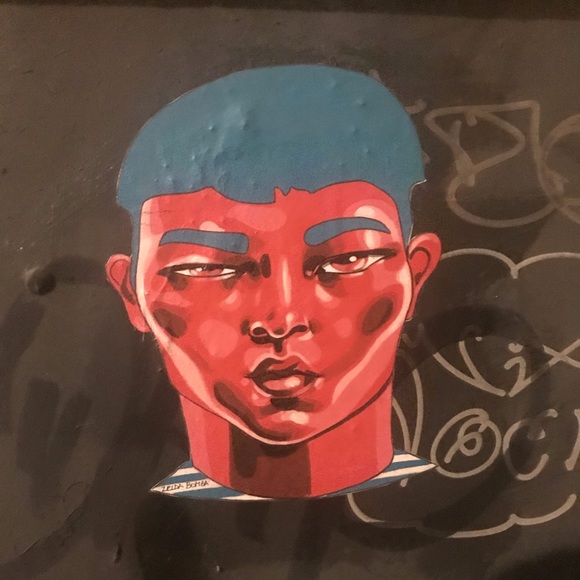 Meet your Posher, Tyler - Picture 1 of 1